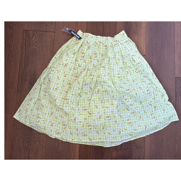 ModCloth Imagine the Possibilities Pleated Skirt Green Gingham Cottage 0 NWT - Picture 3 of 7